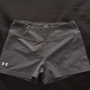Under armor spandex shorts